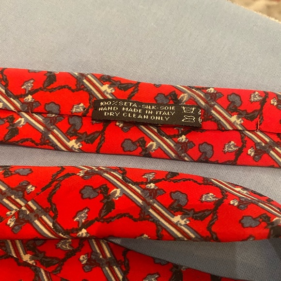 Linea Italian  Red Patterned Silk  Tie - Picture 2 of 4